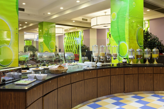 Imagen del bar/restaurante del Hotel Holiday Inn Express Zhengzhou, An Ihg. Foto 3