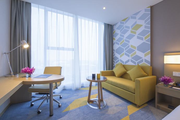 Imagen de la habitación del Hotel Holiday Inn Express Zhengzhou Longzi Lake, An Ihg. Foto 2