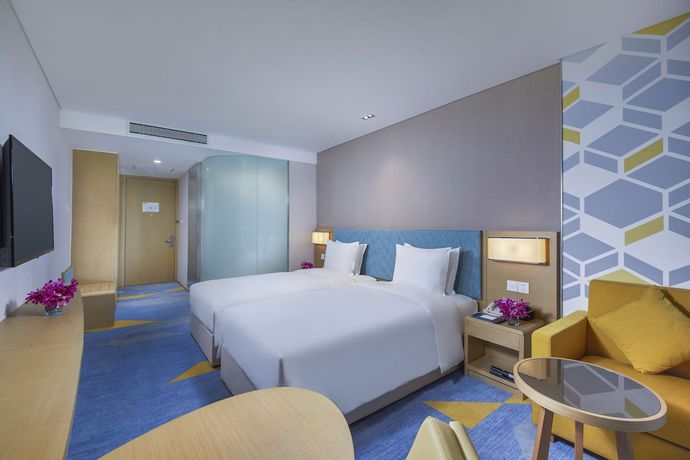 Imagen de la habitación del Hotel Holiday Inn Express Zhengzhou Longzi Lake, An Ihg. Foto 9