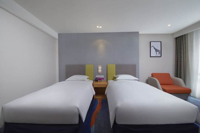 Imagen de la habitación del Hotel Holiday Inn Express Zhengzhou Zhengdong, An Ihg. Foto 4