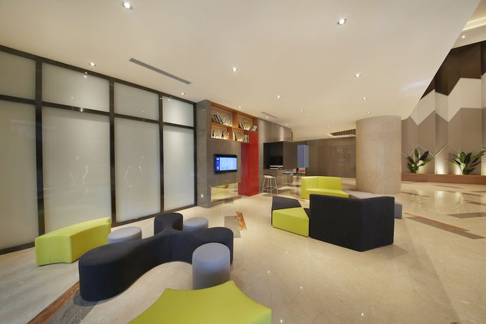 Imagen de los interiores del Hotel Holiday Inn Express Zhengzhou Zhengdong, An Ihg. Foto 17