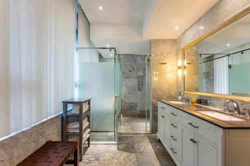 Imagen general del Hotel Holiday Inn Express Zhuhai Guishan Island, an IHG. Foto 12