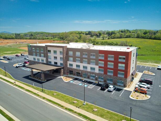 Imagen general del Hotel Holiday Inn Express & Suites - Abingdon, an IHG Hotel. Foto 38