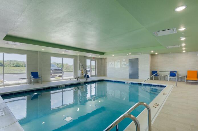 Imagen general del Hotel Holiday Inn Express & Suites - Abingdon, an IHG Hotel. Foto 39