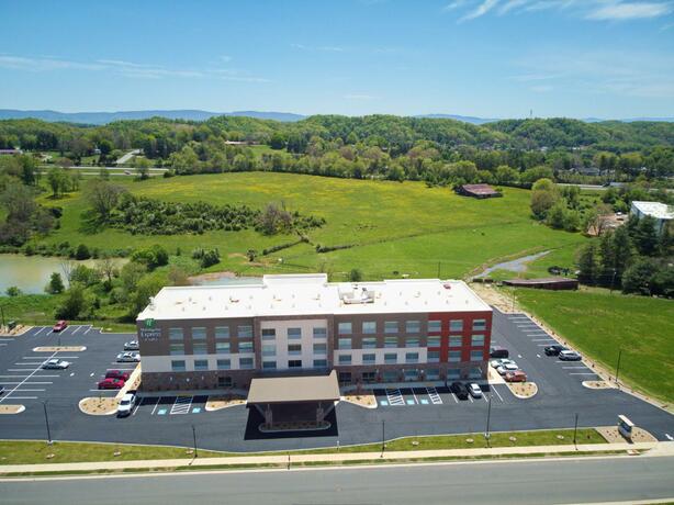 Imagen general del Hotel Holiday Inn Express & Suites - Abingdon, an IHG Hotel. Foto 42