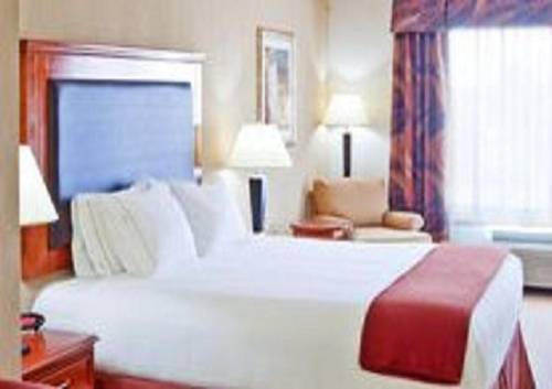 Imagen de la habitación del Hotel Holiday Inn Express & Suites Albany Airport Area - Latham. Foto 6