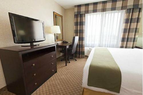 Imagen de la habitación del Hotel Holiday Inn Express & Suites Anderson. Foto 16