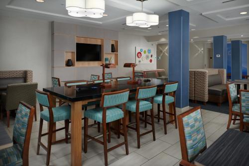 Imagen general del Hotel Holiday Inn Express & Suites Anniston/Oxford, an IHG. Foto 3