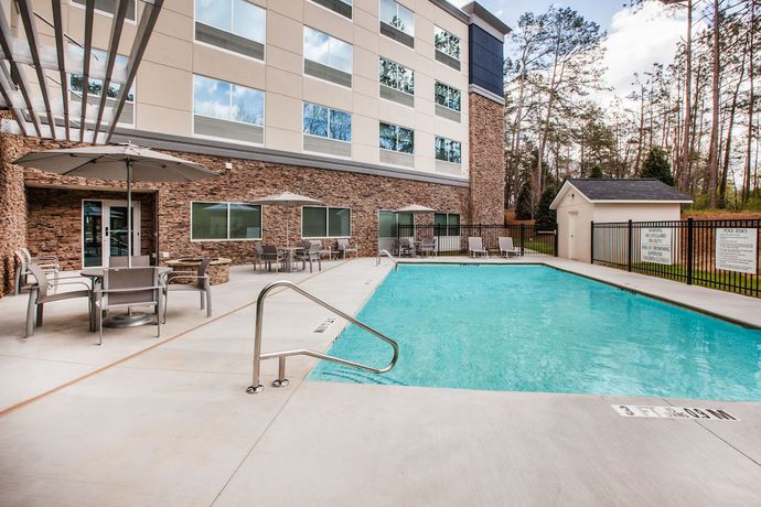 Imagen de la piscina del Hotel Holiday Inn Express & Suites Atlanta N - Woodstock. Foto 19