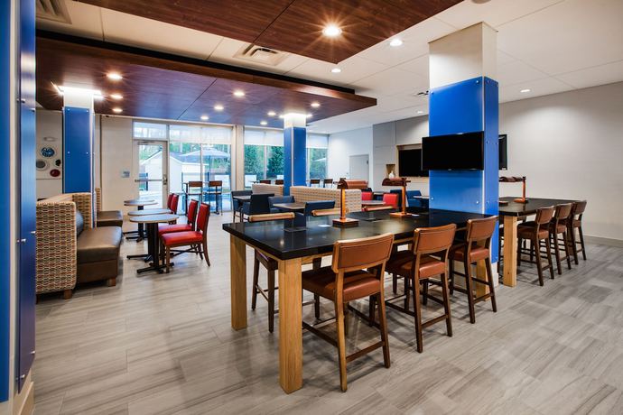 Imagen del bar/restaurante del Hotel Holiday Inn Express & Suites Atlanta N - Woodstock. Foto 2