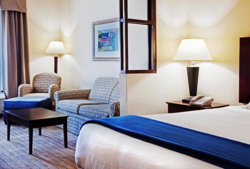 Imagen de la habitación del Hotel Holiday Inn Express & Suites Austell Powder Springs, an IHG. Foto 5