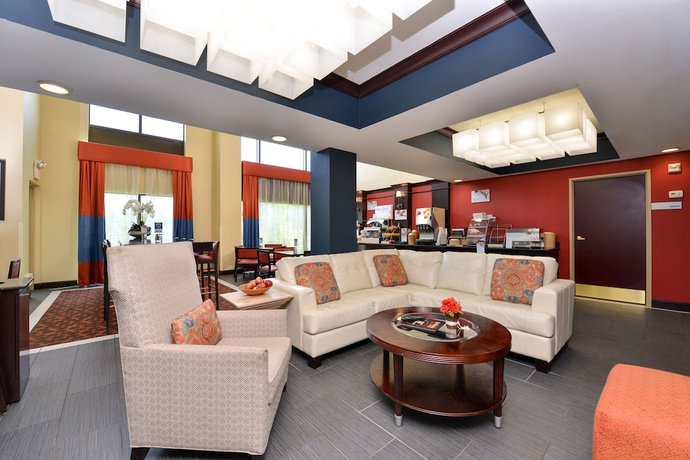 Imagen de los interiores del Hotel Holiday Inn Express & Suites Austin SW - Sunset Valley. Foto 18