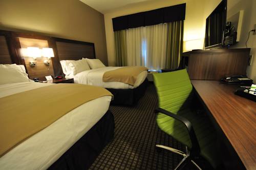 Imagen de la habitación del Hotel Holiday Inn Express & Suites Belgrade. Foto 7