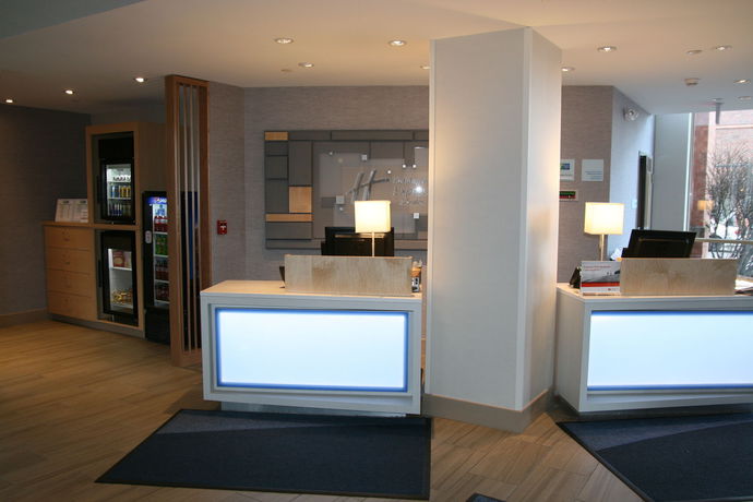 Imagen de los interiores del Hotel Holiday Inn Express & Suites Buffalo Downtown - Medical CTR. Foto 12