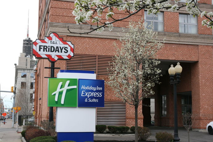 Imagen general del Hotel Holiday Inn Express & Suites Buffalo Downtown - Medical CTR. Foto 2