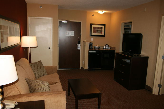 Imagen de los interiores del Hotel Holiday Inn Express & Suites Buffalo Downtown - Medical CTR. Foto 16