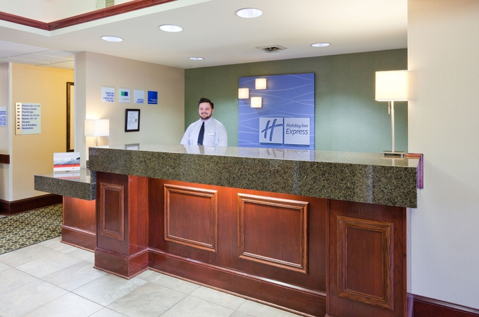 Imagen de los interiores del Hotel Holiday Inn Express & Suites Cedar Rapids-I-380 @ 33rd Ave. Foto 8