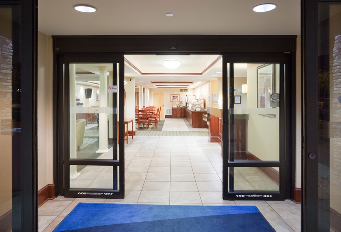 Imagen general del Hotel Holiday Inn Express & Suites Cedar Rapids-I-380 @ 33rd Ave. Foto 3