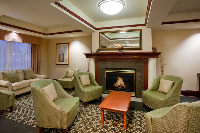 Imagen de los interiores del Hotel Holiday Inn Express & Suites Cedar Rapids-I-380 @ 33rd Ave. Foto 13