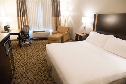 Imagen de la habitación del Hotel Holiday Inn Express & Suites Chanhassen. Foto 16