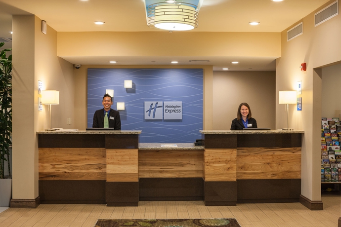 Imagen de los interiores del Hotel Holiday Inn Express & Suites Charleston Dwtn - WestEdge. Foto 8