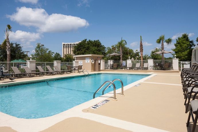 Imagen de la piscina del Hotel Holiday Inn Express & Suites Charleston Dwtn - WestEdge. Foto 12