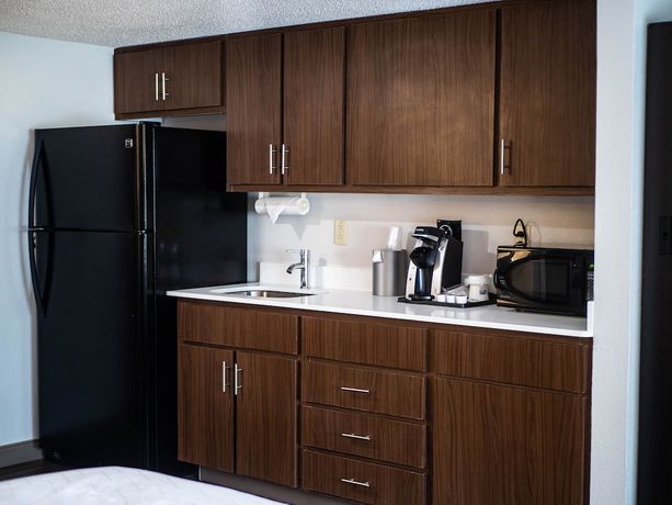 Imagen de la habitación del Hotel Holiday Inn Express & Suites Charlotte-Concord-I-85. Foto 14