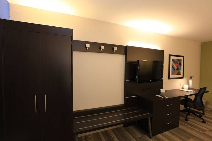 Imagen de la habitación del Hotel Holiday Inn Express & Suites Chattanooga Hixon. Foto 11