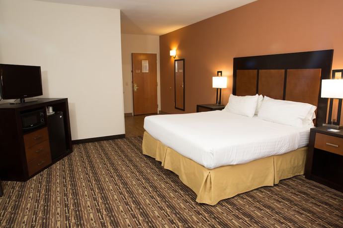 Imagen de la habitación del Hotel Holiday Inn Express & Suites Cherokee-casino. Foto 13