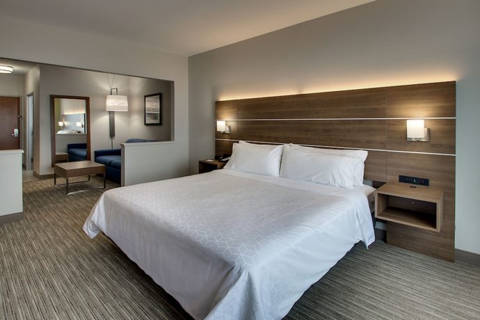 Imagen de la habitación del Hotel Holiday Inn Express & Suites Chicago North-Waukegan-Gurnee. Foto 3