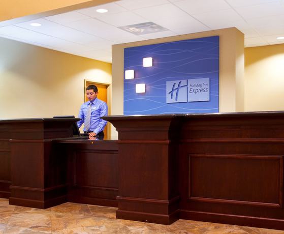 Imagen de los interiores del Hotel Holiday Inn Express & Suites Chicago North-Waukegan-Gurnee. Foto 18