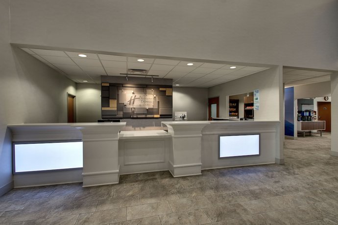 Imagen de los interiores del Hotel Holiday Inn Express & Suites Chicago North-Waukegan-Gurnee. Foto 20