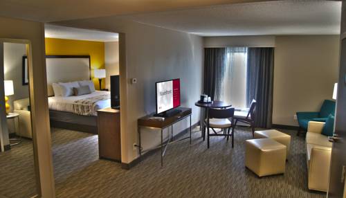 Imagen de la habitación del Hotel Holiday Inn Express & Suites Cincinnati Riverfront, an IHG Hotel. Foto 8
