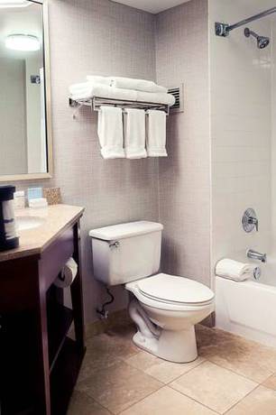 Imagen de la habitación del Hotel Holiday Inn Express & Suites Cincinnati Riverfront, an IHG Hotel. Foto 9