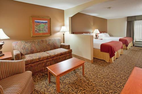Imagen de la habitación del Hotel Holiday Inn Express & Suites Columbus. Foto 6