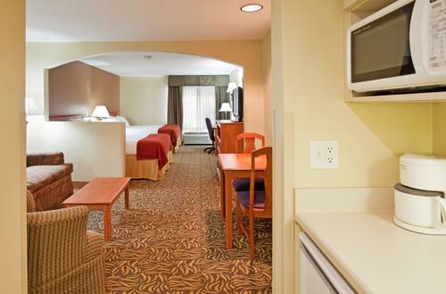Imagen de la habitación del Hotel Holiday Inn Express & Suites Columbus. Foto 7