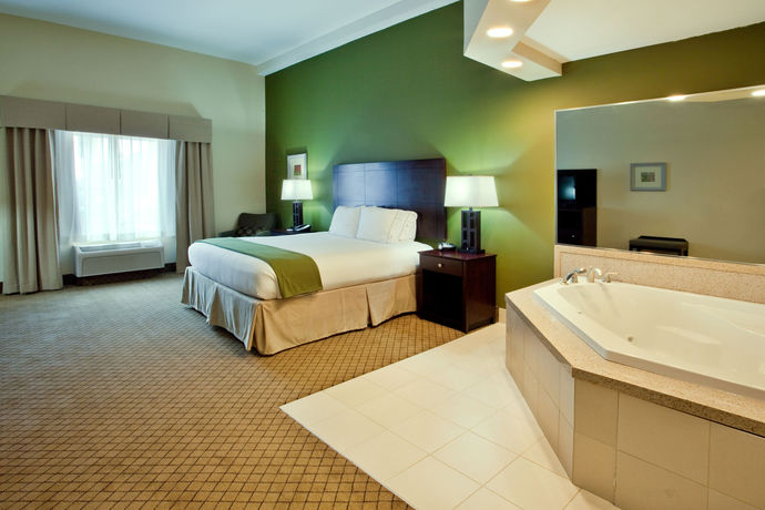 Imagen de los interiores del Hotel Holiday Inn Express & Suites Columbus-Fort Benning. Foto 12