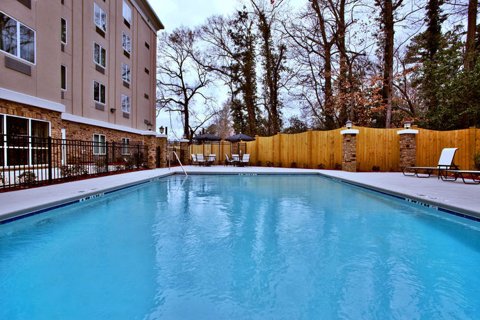 Imagen de la habitación del Hotel Holiday Inn Express & Suites Columbus-Fort Benning. Foto 4