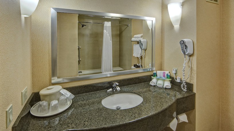 Imagen de la habitación del Hotel Holiday Inn Express & Suites Cookeville. Foto 4