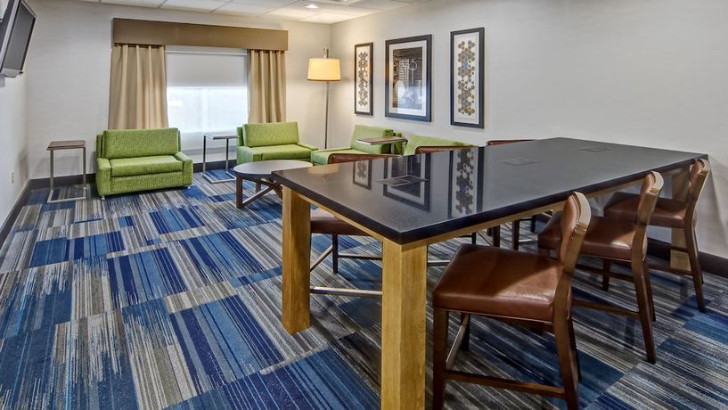 Imagen de los interiores del Hotel Holiday Inn Express & Suites Cookeville. Foto 17