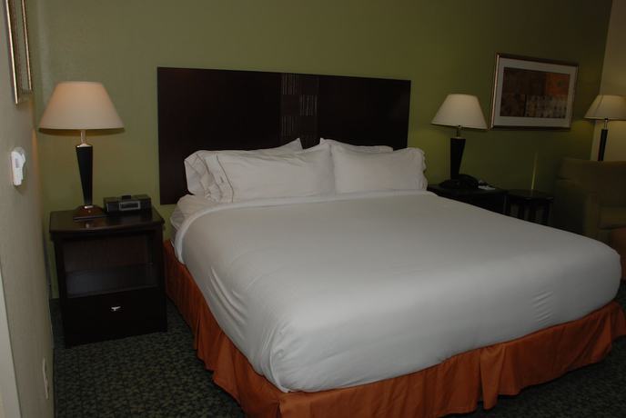 Imagen de la habitación del Hotel Holiday Inn Express & Suites Covington. Foto 10
