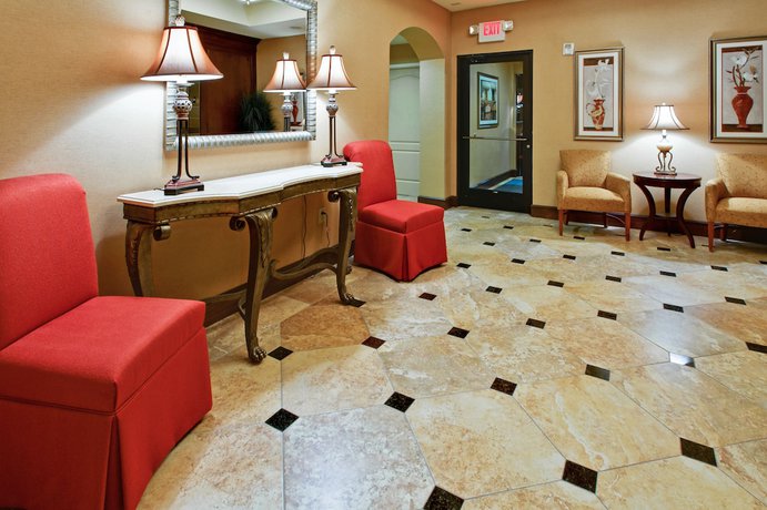 Imagen de los interiores del Hotel Holiday Inn Express & Suites DFW West - Hurst. Foto 18