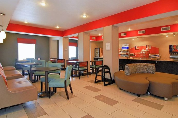 Imagen de la habitación del Hotel Holiday Inn Express & Suites Destin E - Commons Mall Area. Foto 11