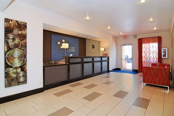 Imagen del bar/restaurante del Hotel Holiday Inn Express & Suites Destin E - Commons Mall Area. Foto 6