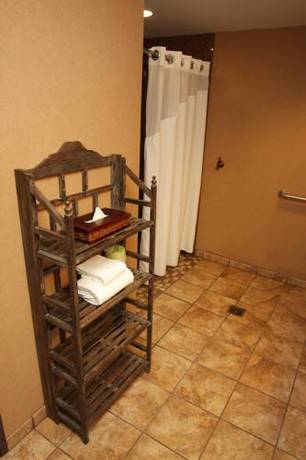 Imagen de la habitación del Hotel Holiday Inn Express & Suites Donegal. Foto 13