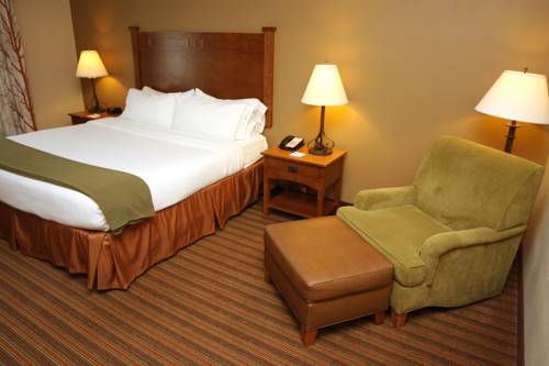 Imagen de la habitación del Hotel Holiday Inn Express & Suites Donegal. Foto 15