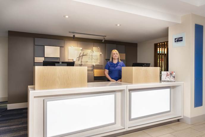 Imagen de los interiores del Hotel Holiday Inn Express & Suites Durant. Foto 17