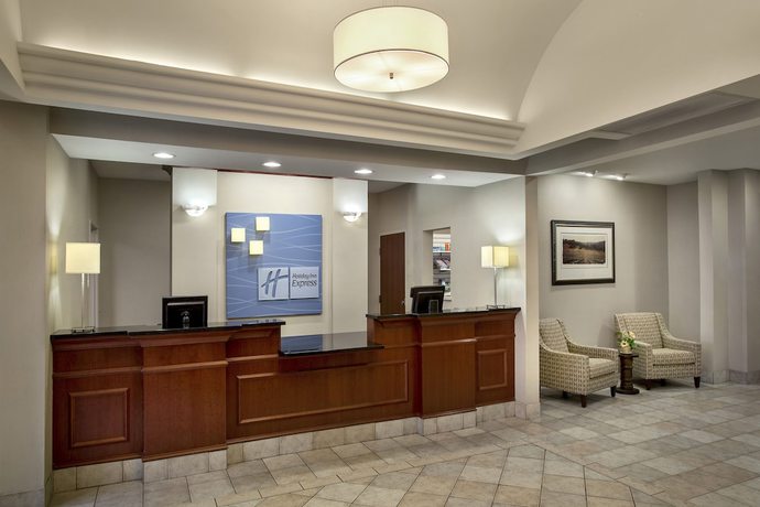 Imagen de los interiores del Hotel Holiday Inn Express & Suites East Greenbush (Albany Skyline). Foto 18