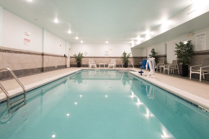 Imagen de la piscina del Hotel Holiday Inn Express & Suites East Wichita I-35 And. Foto 20