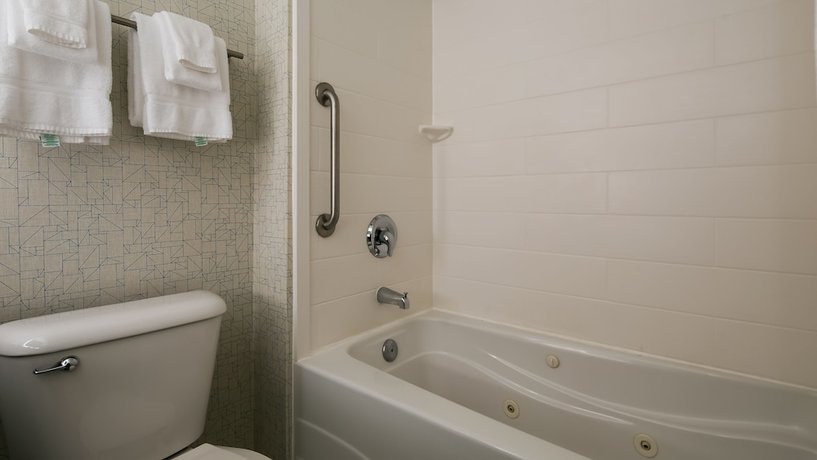 Imagen de la habitación del Hotel Holiday Inn Express & Suites Everett. Foto 7